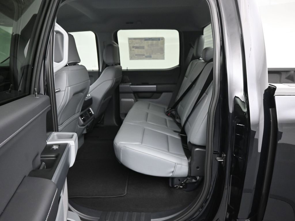 New 2025 Ford F150 Lightning Flash AWD/4WD image 19