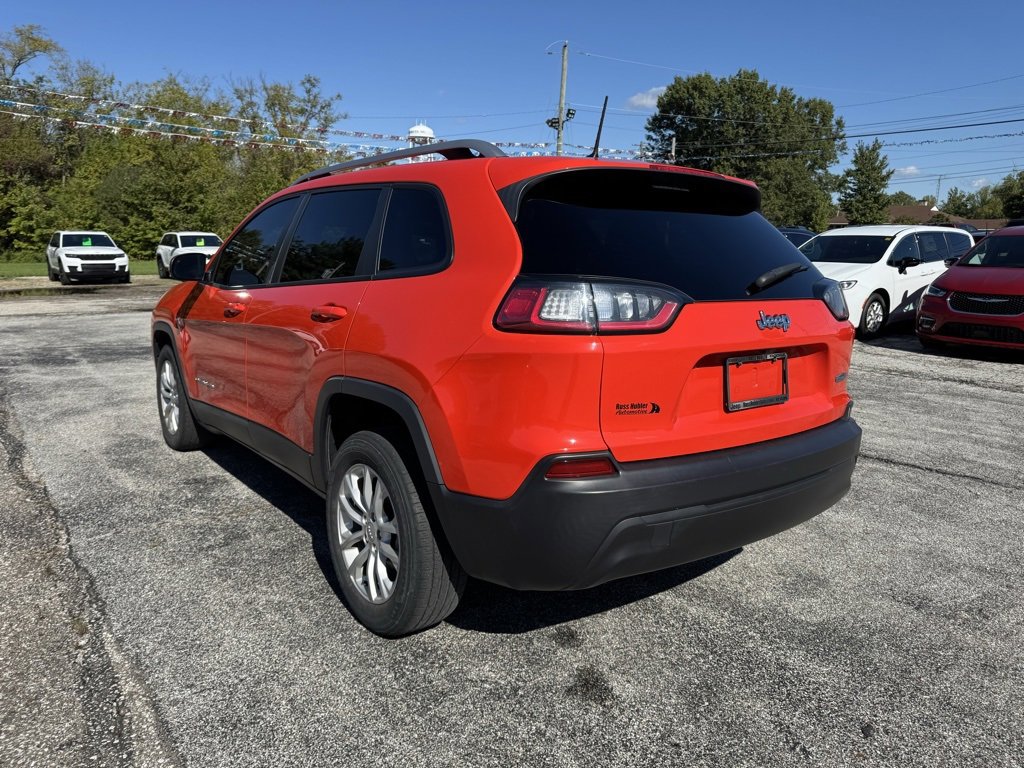 Used 2021 Jeep Cherokee Latitude image 4
