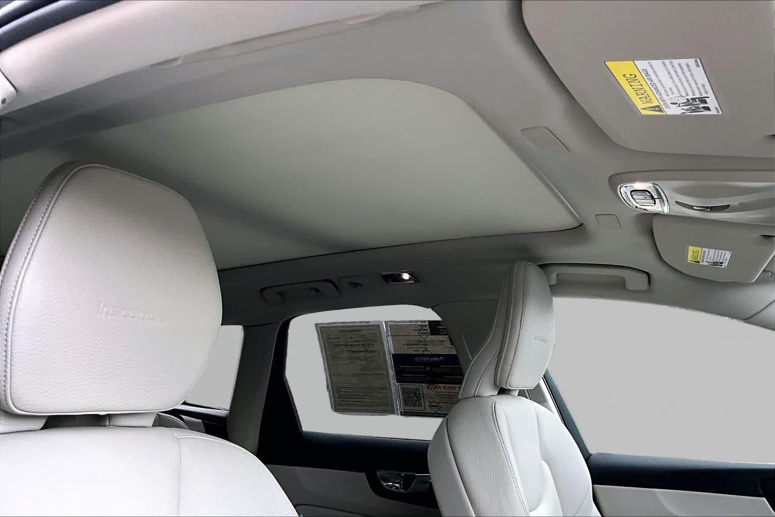 Used 2020 Volvo XC60 T5 Inscription w/ Protection Package Premier FWD image 14