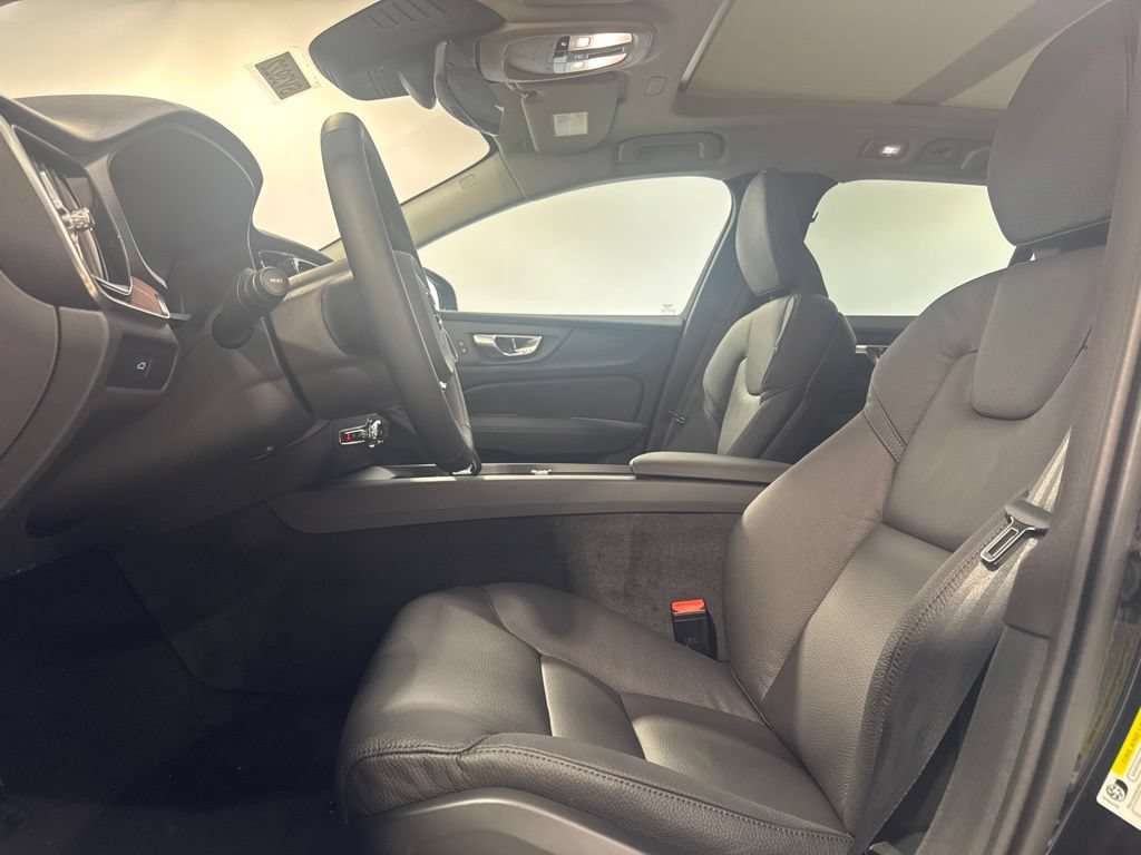 New 2026 Volvo V60 B5 Cross Country Plus w/ Climate Package AWD/4WD image 19