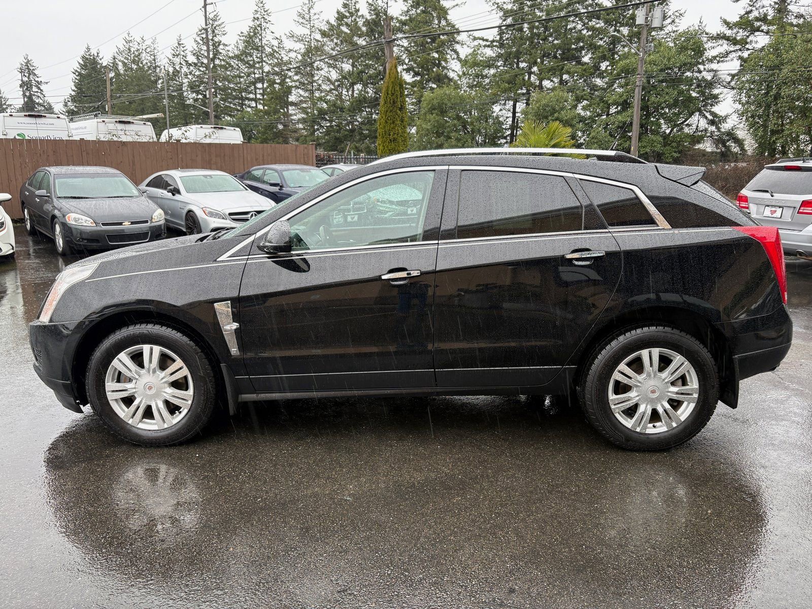 Used 2012 Cadillac SRX Luxury AWD/4WD image 4