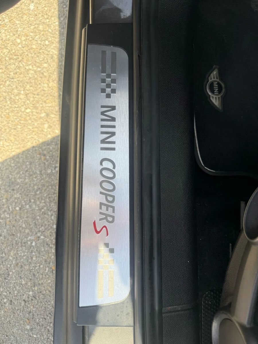 Used 2011 MINI Cooper Countryman S FWD image 10