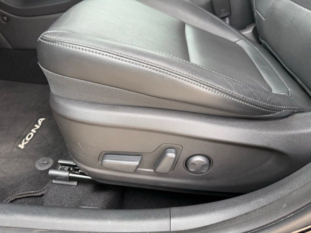 Certified 2023 Hyundai Kona Limited image 15