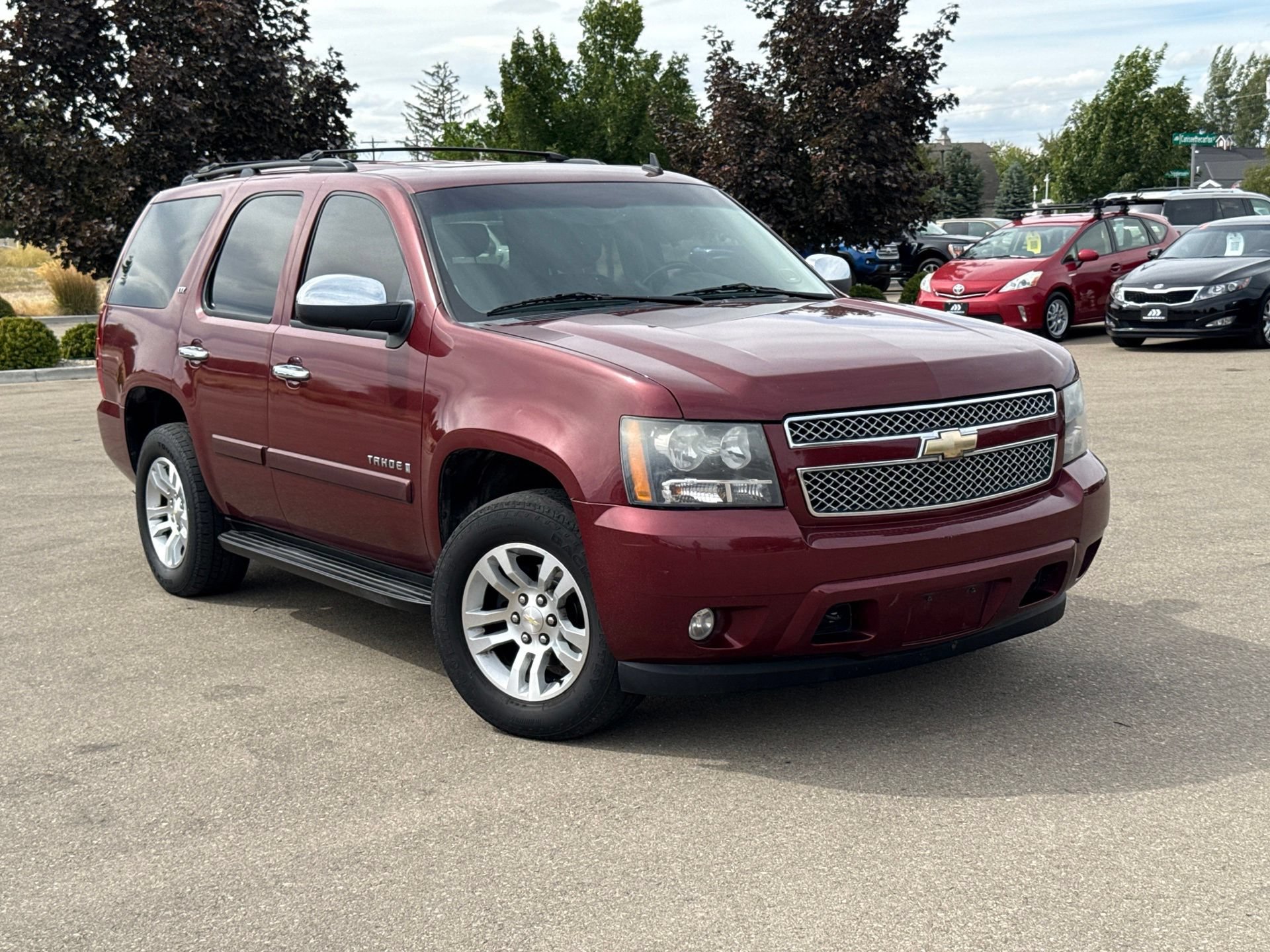 Used 2008 Chevrolet Tahoe LTZ w/ LTZ Preferred Equipment Group AWD/4WD image 1
