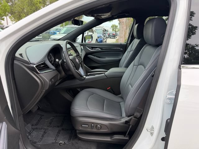 Used 2024 Buick Enclave Essence w/ Technology Package FWD image 11