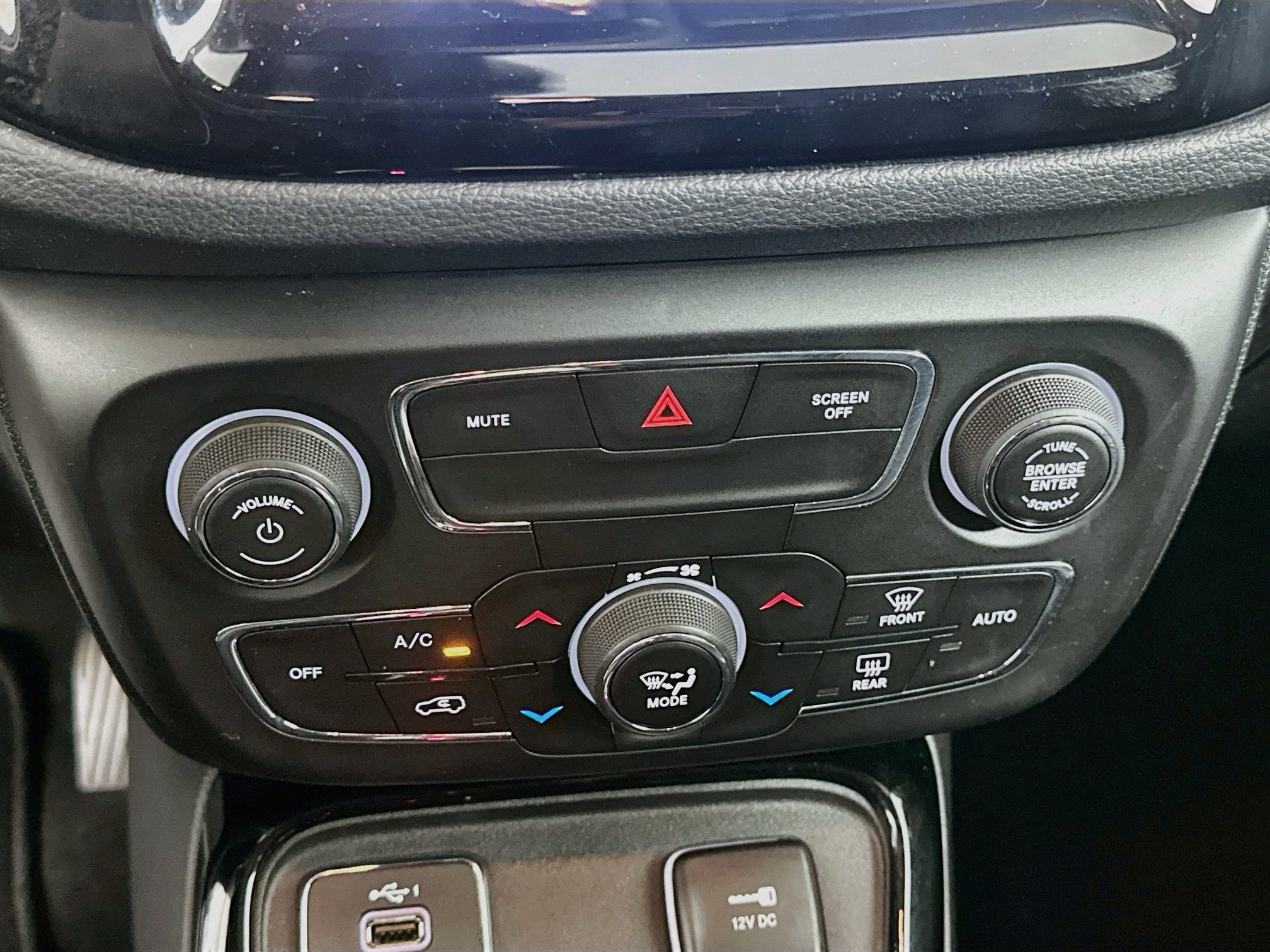 Used 2019 Jeep Compass Limited FWD image 22
