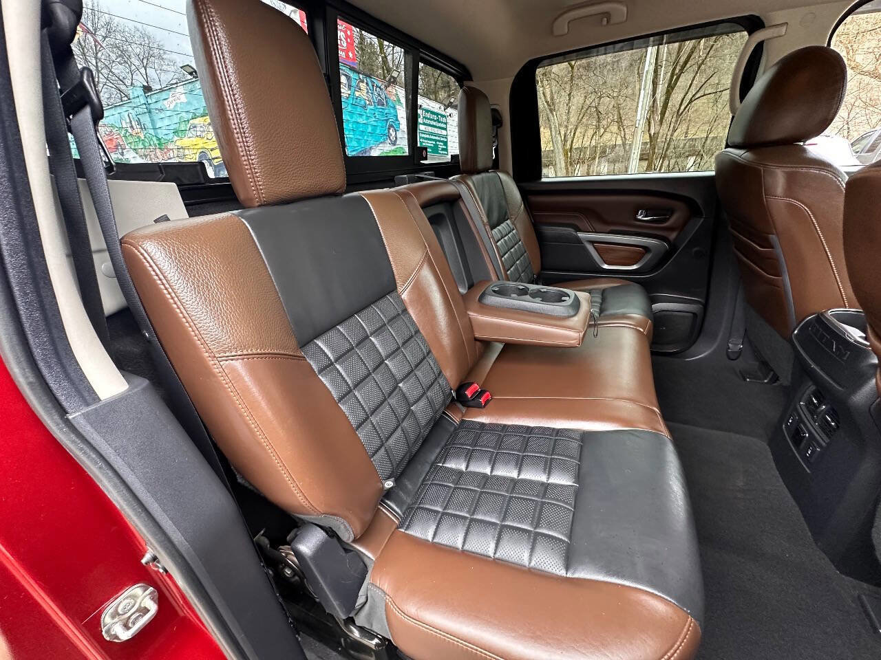 Used 2017 Nissan Titan Platinum Reserve AWD/4WD image 11