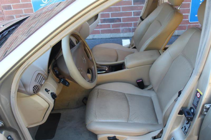 Used 2003 Mercedes-Benz C 240 4MATIC Sedan image 10