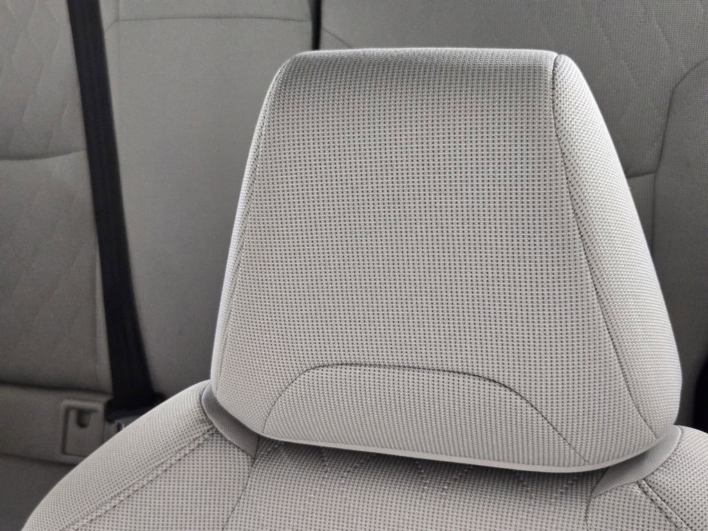 Used 2025 Toyota Corolla Cross L FWD image 25