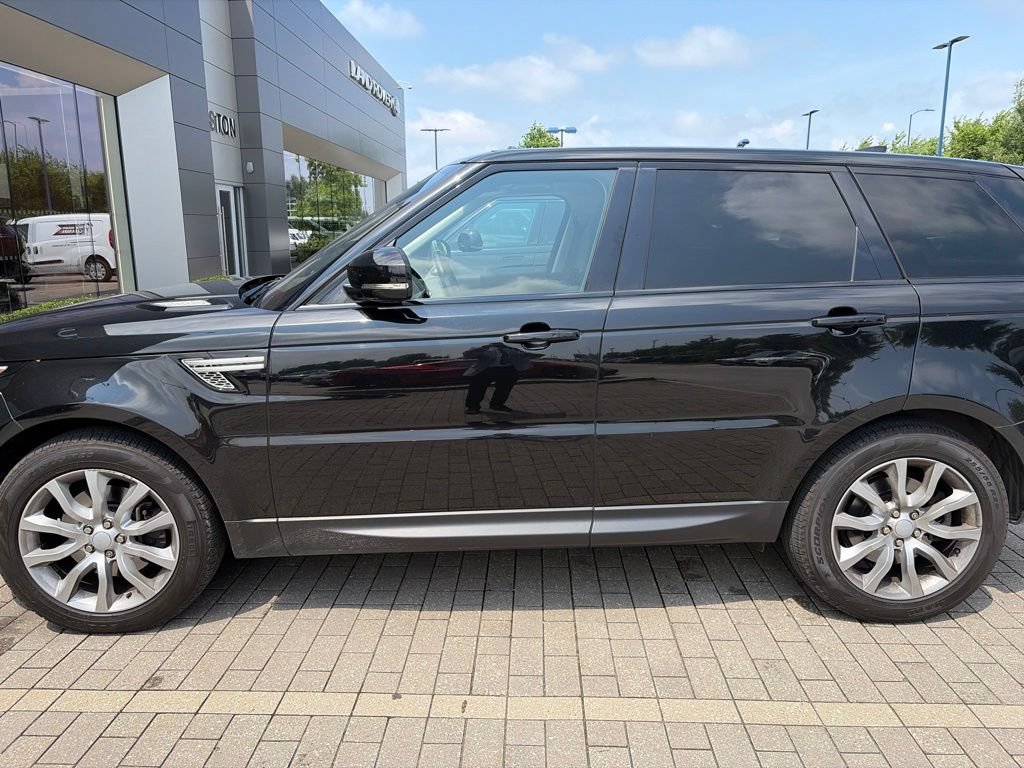 Used 2017 Land Rover Range Rover Sport HSE AWD/4WD image 8