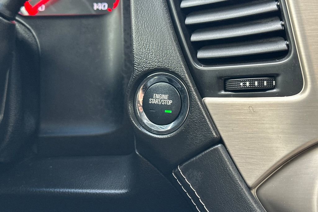 Used 2016 GMC Yukon Denali w/ Open Road Package image 25