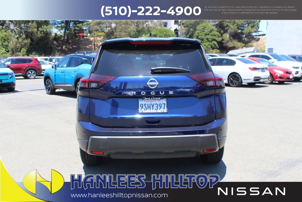 Used 2025 Nissan Rogue SV FWD image 8