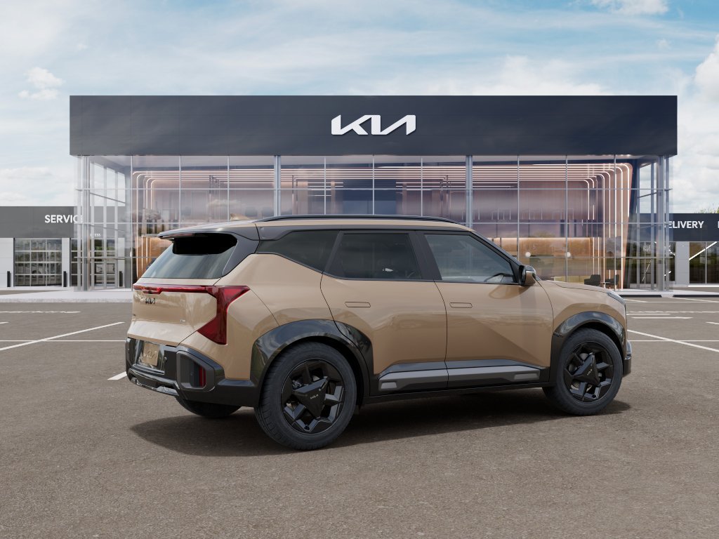 New 2027 Kia Seltos X-Line S w/ X-Line S Premium Package AWD/4WD image 6