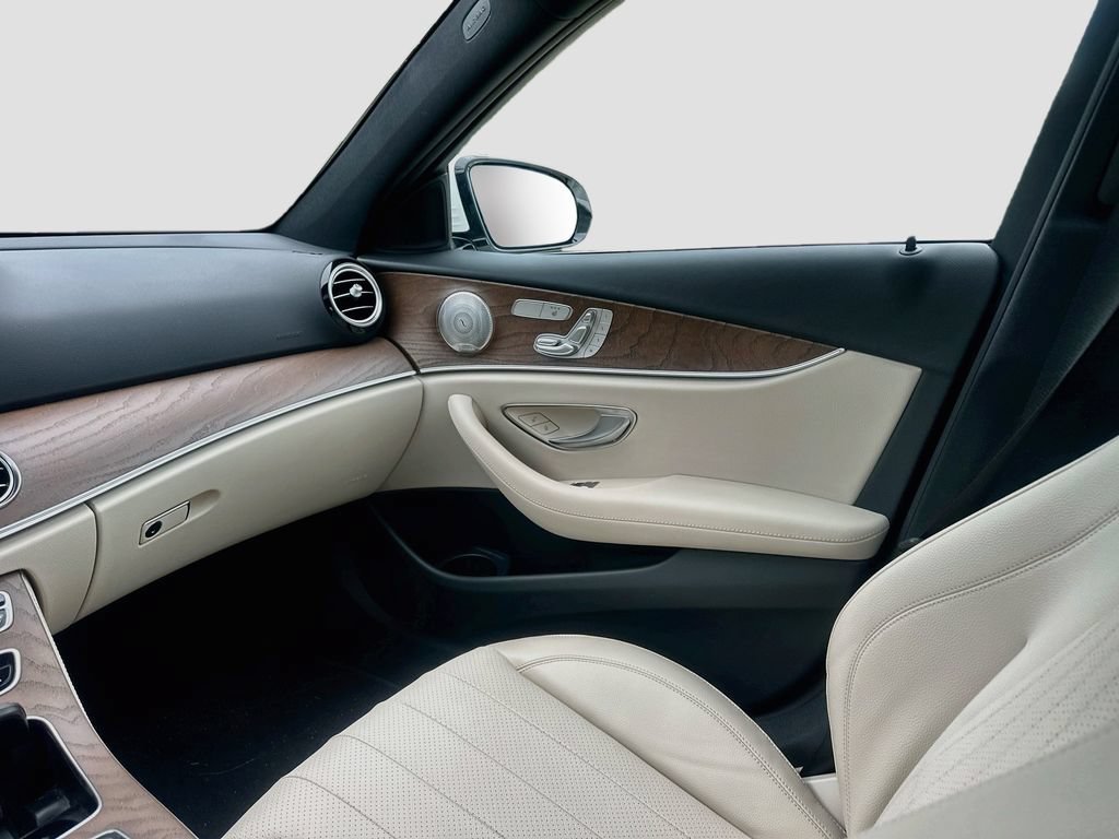 Certified 2022 Mercedes-Benz E 350 Sedan image 25