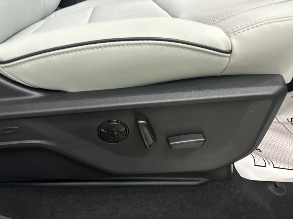 New 2027 Ford Expedition Platinum w/ Platinum Ultimate Package AWD/4WD image 20