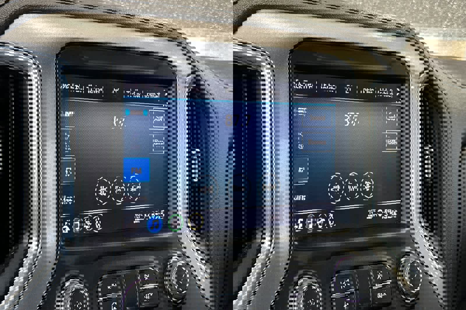 Used 2023 Chevrolet Silverado 2500 LT w/ Convenience Package image 19