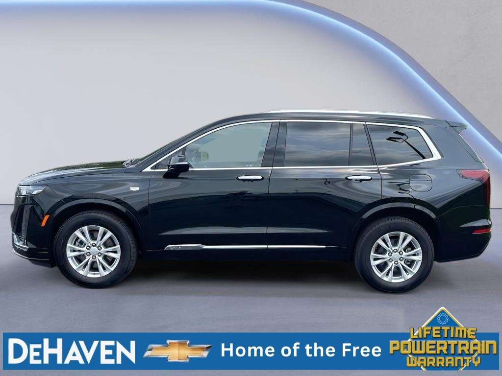 Used 2024 Cadillac XT6 Luxury w/ LPO, Floor Liner Package AWD/4WD image 3