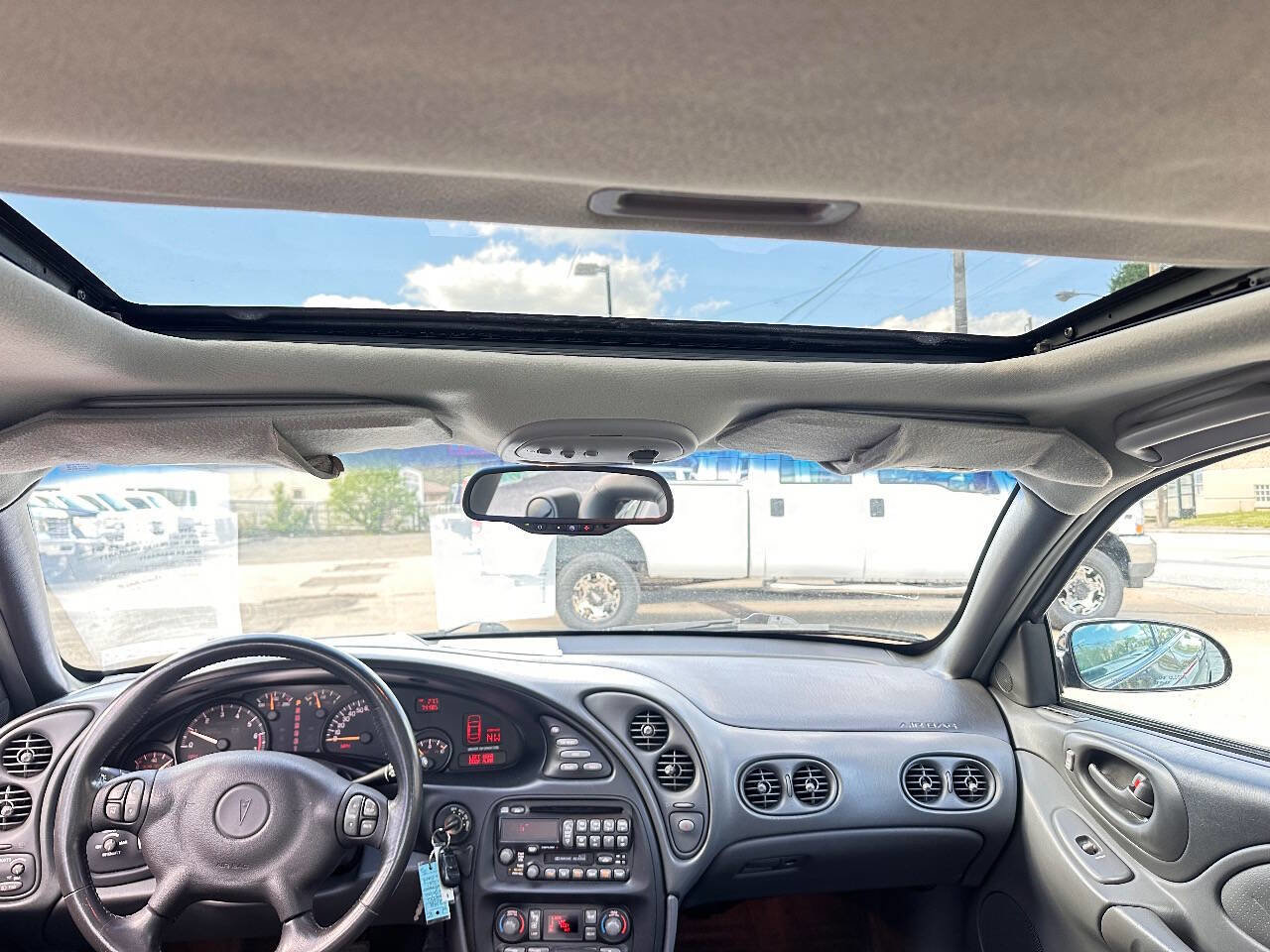 Used 2000 Pontiac Bonneville SSEi FWD image 12