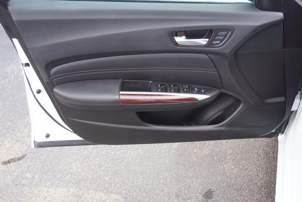 Used 2016 Acura TLX V6 FWD image 10