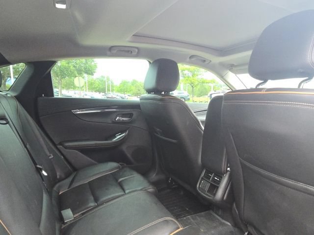 Used 2018 Chevrolet Impala Premier w/ Premier Confidence Package FWD image 16