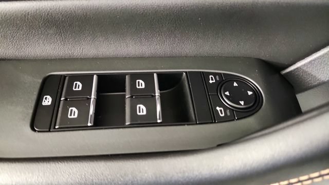 New 2026 MAZDA CX-90 Plug-In Hybrid w/ Preferred AWD/4WD image 10