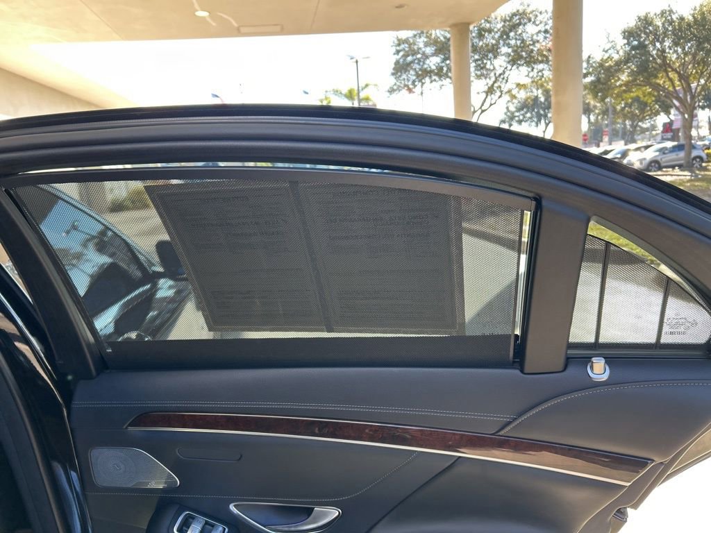 Used 2019 Mercedes-Benz S 560e image 36