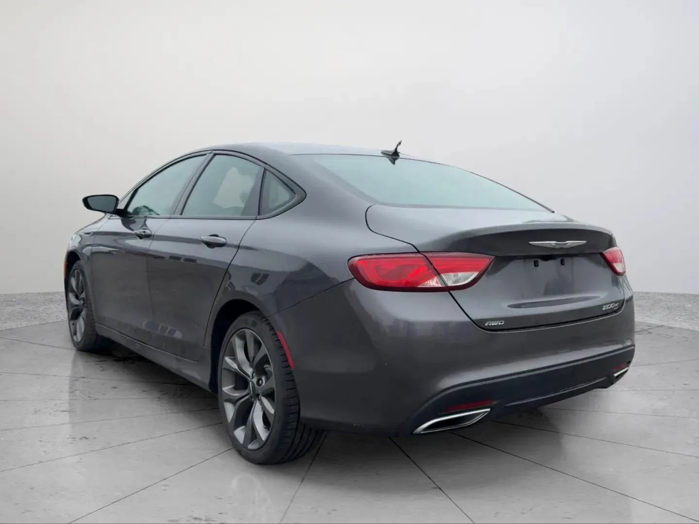 Used 2015 Chrysler 200 S w/ Navigation & Sound Group I image 4