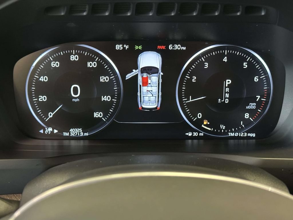 Used 2022 Volvo XC90 T6 Momentum w/ Advanced Package AWD/4WD image 28