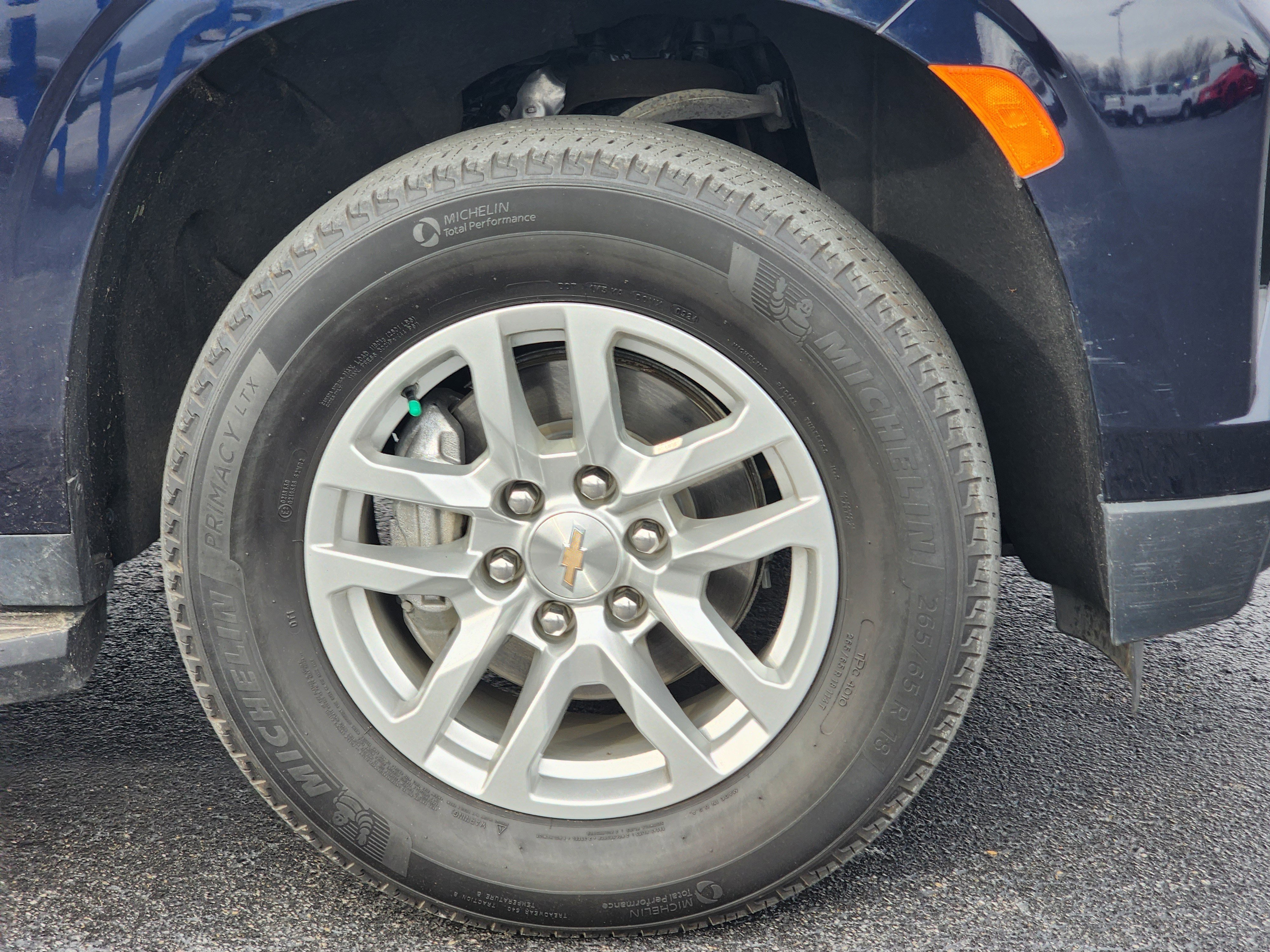 Used 2024 Chevrolet Suburban LT image 6