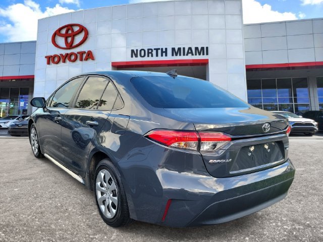 Used 2023 Toyota Corolla LE FWD image 3