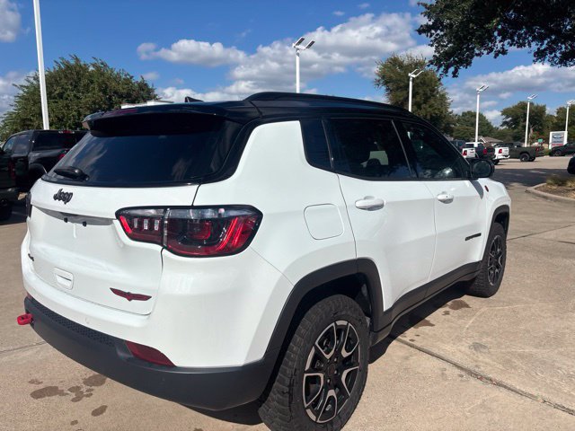 Used 2026 Jeep Compass Trailhawk AWD/4WD image 5