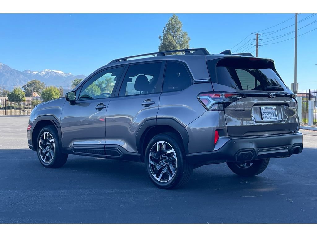 Used 2025 Subaru Forester Limited image 3