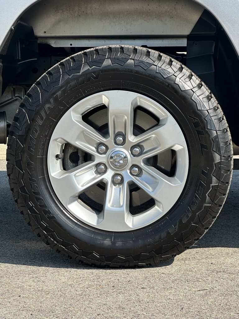 Used 2024 RAM 1500 Laramie image 11