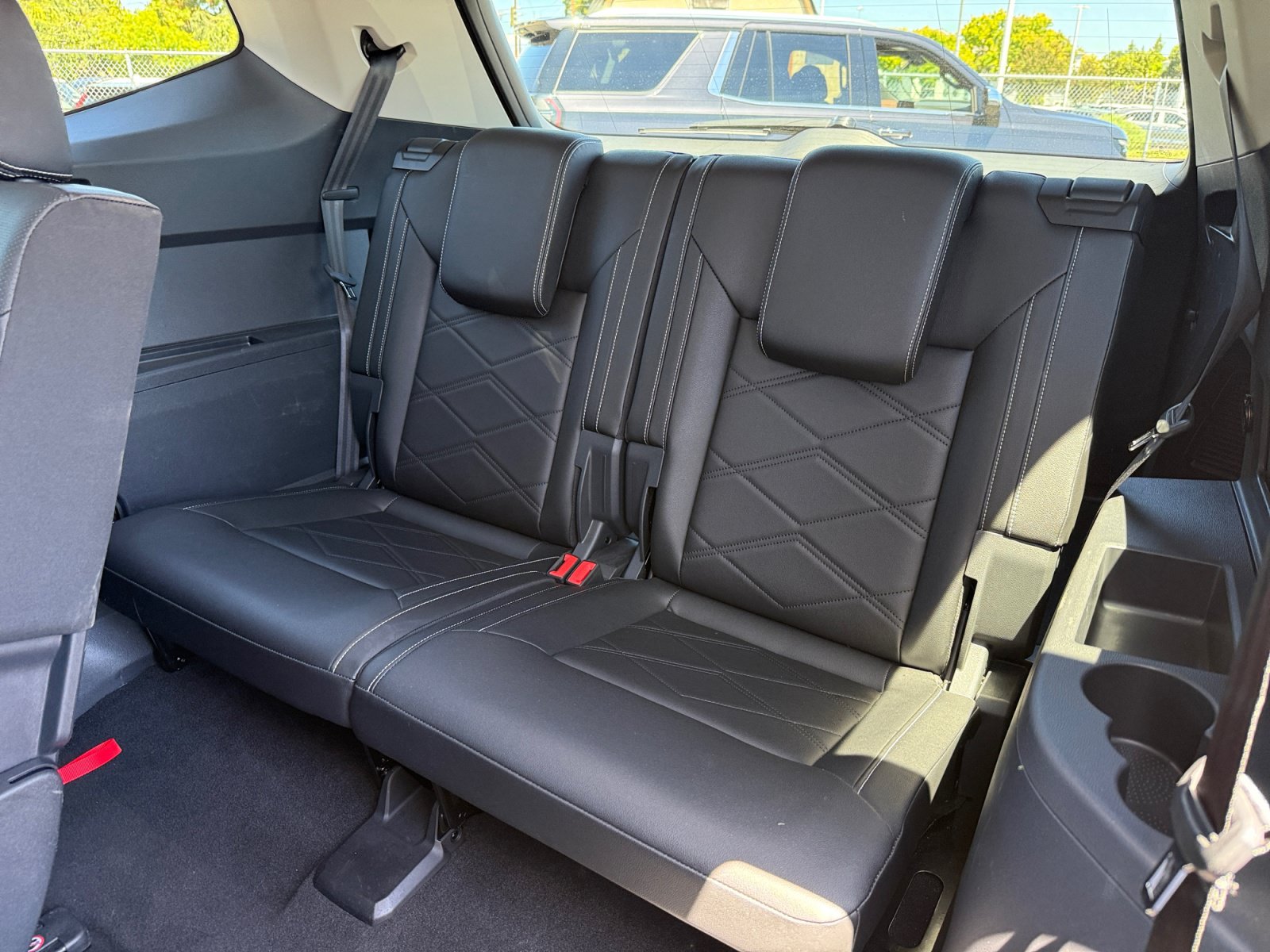 Used 2025 Volkswagen Atlas SE AWD/4WD image 21