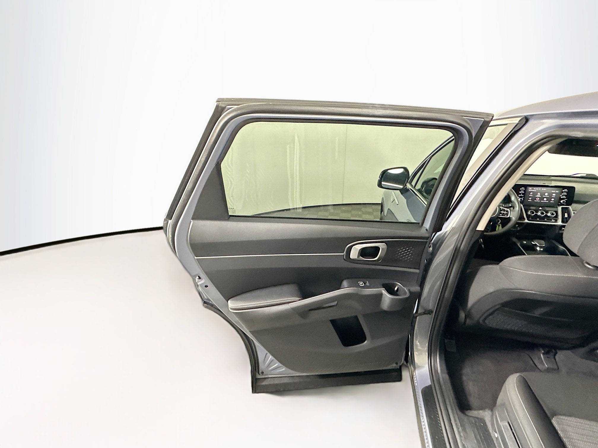 Used 2023 Kia Sorento LX image 26