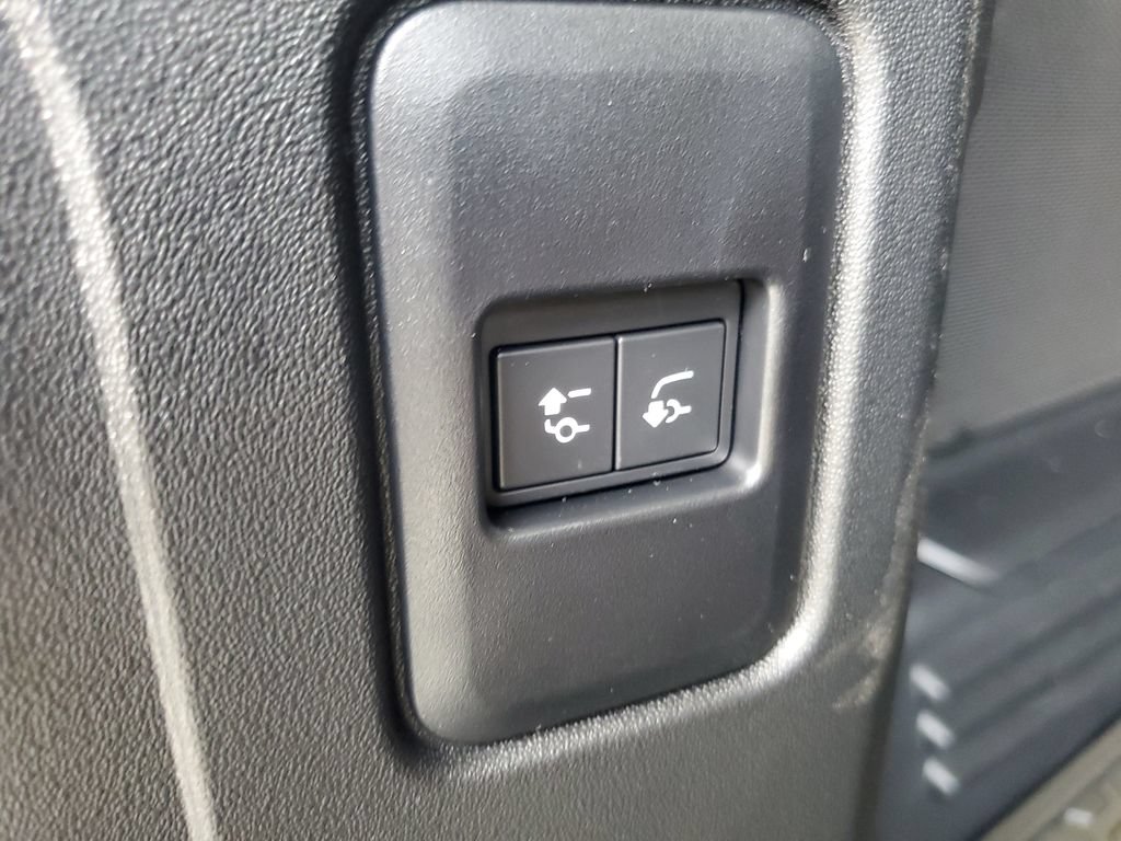 New 2026 Land Rover Defender 110 X-Dynamic SE AWD/4WD image 34