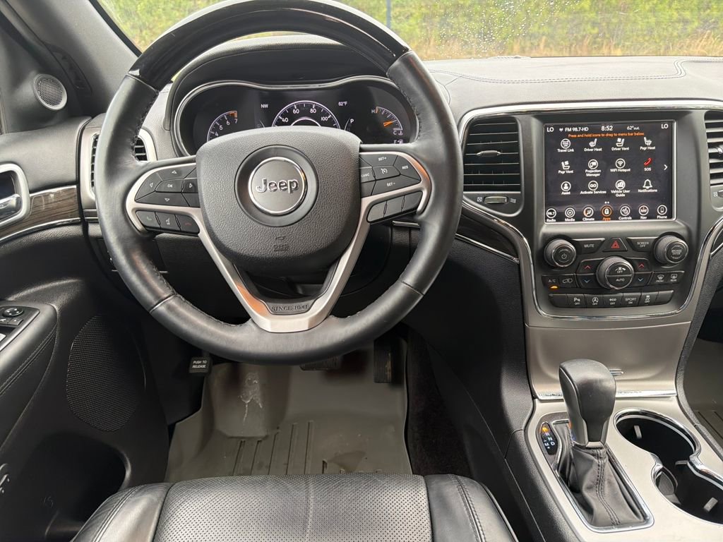Used 2018 Jeep Grand Cherokee Overland w/ Trailer Tow Group IV image 2
