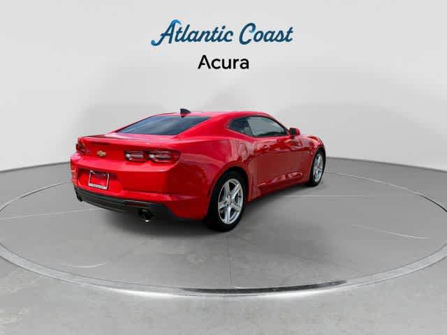 Used 2022 Chevrolet Camaro LT RWD image 8