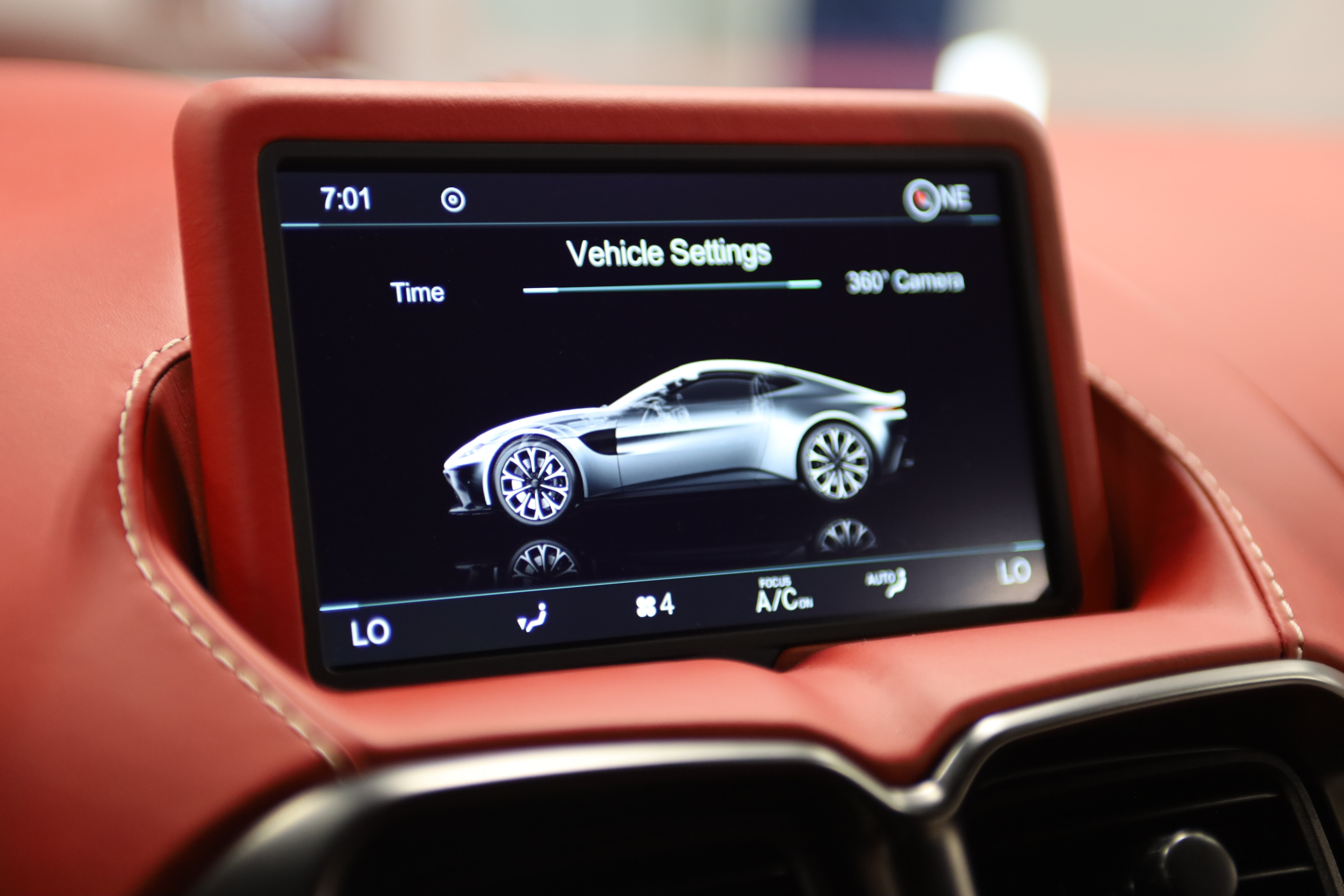 Used 2019 Aston Martin V8 Vantage Coupe RWD image 22
