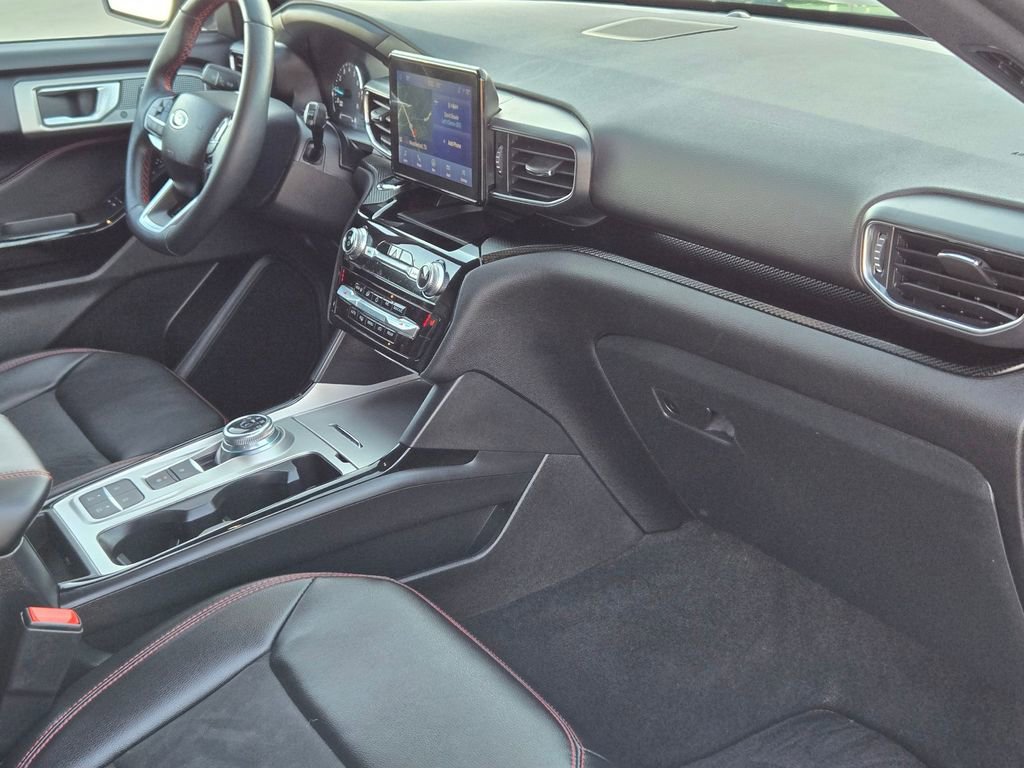 Used 2024 Ford Explorer ST-Line w/ Class IV Trailer Tow Package image 29