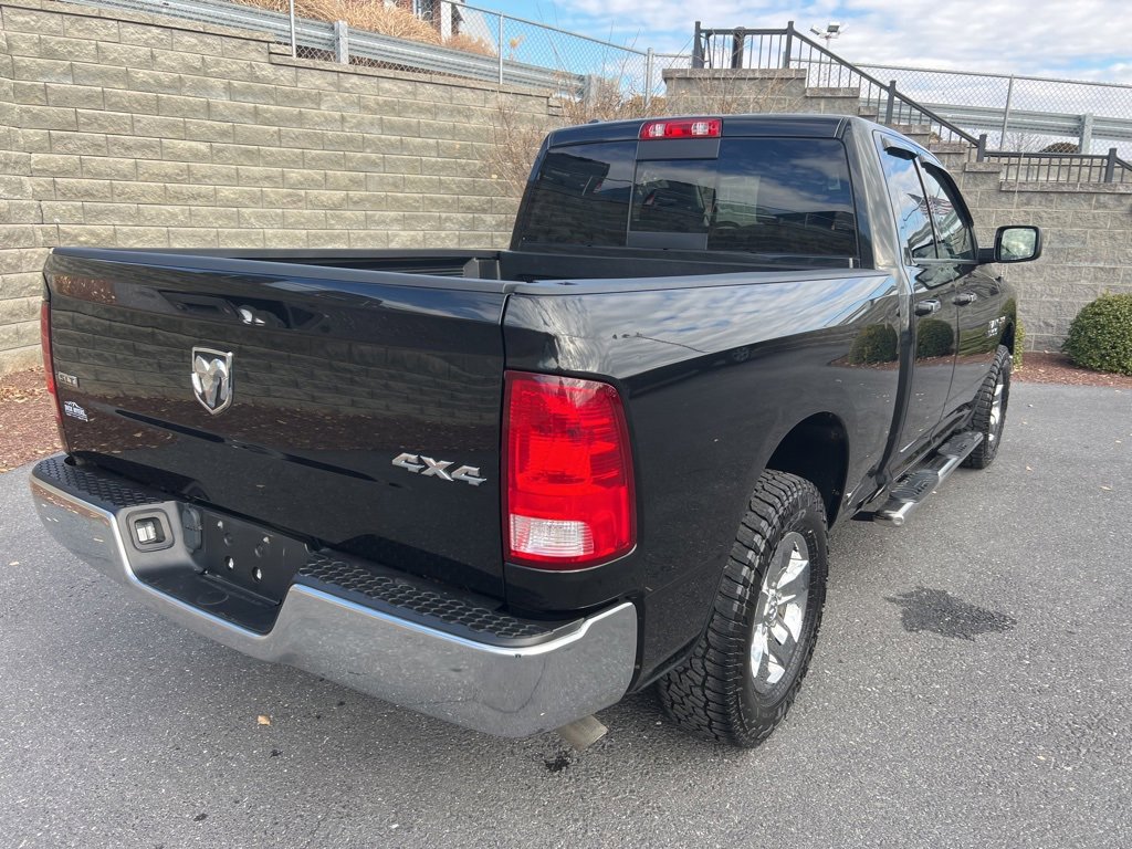 Used 2018 RAM 1500 Classic SLT image 9