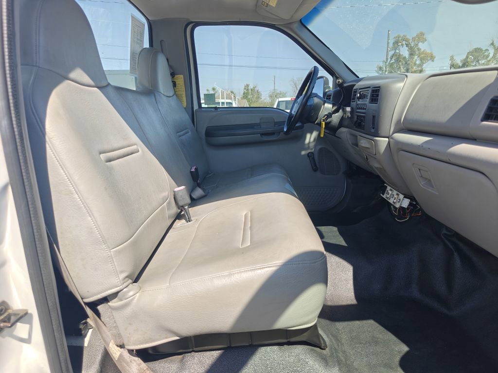 Used 1999 Ford F450 2WD Regular Cab Super Duty image 28
