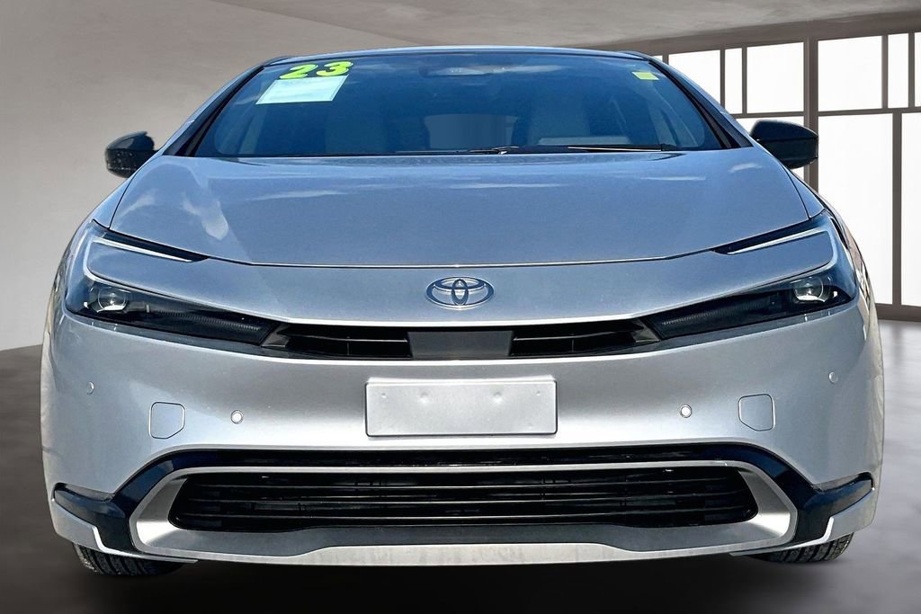 Used 2023 Toyota Prius XLE image 2