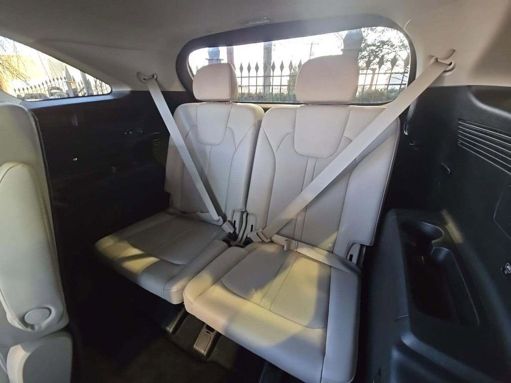 Used 2023 Kia Sorento X-Line EX image 6