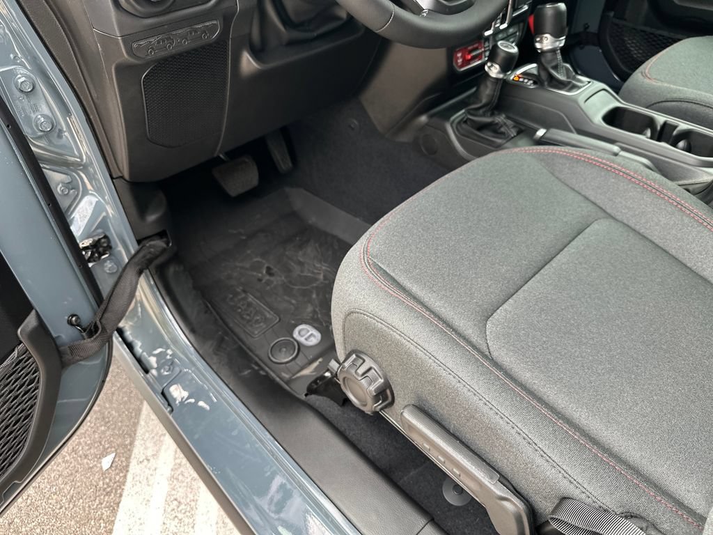 New 2026 Jeep Gladiator Sport AWD/4WD image 19