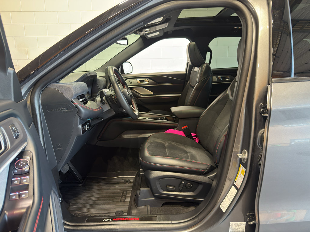Used 2025 Ford Explorer ST AWD/4WD image 15