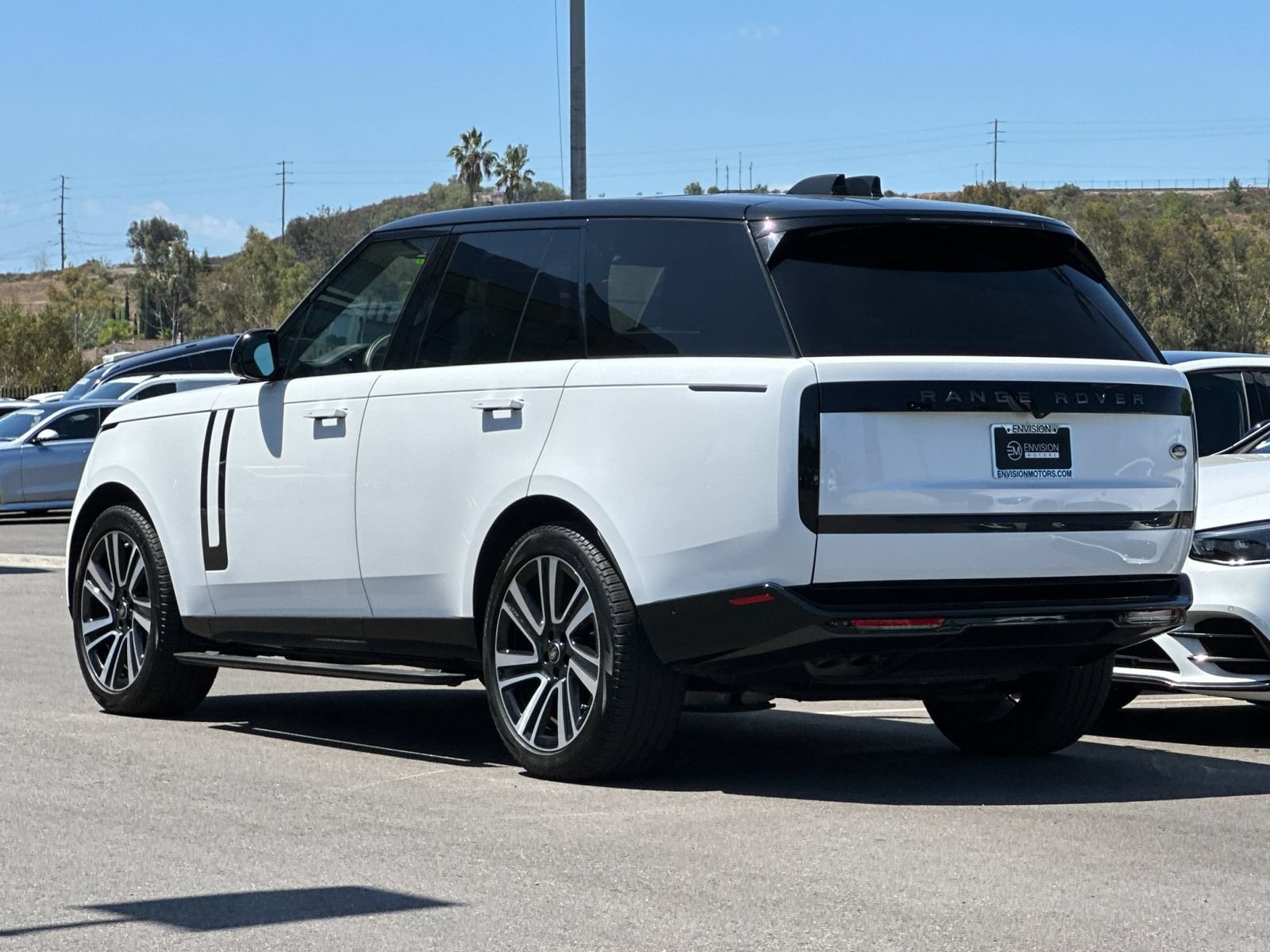 Used 2023 Land Rover Range Rover SE AWD/4WD image 5