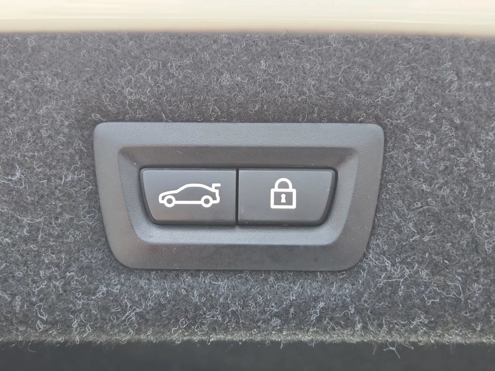 Used 2019 BMW 530i w/ Convenience Package RWD image 28