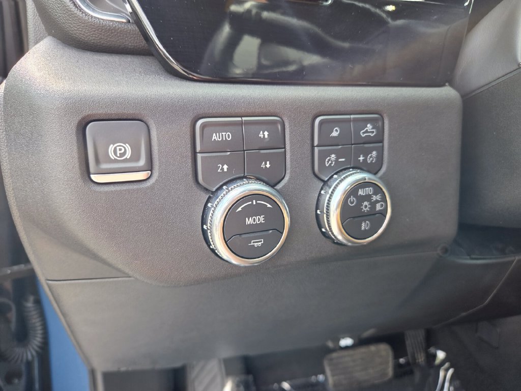 Used 2024 GMC Sierra 1500 SLT w/ SLT Premium Plus Package AWD/4WD image 27