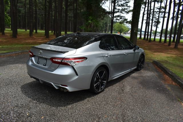 Used 2020 Toyota Camry XSE image 3